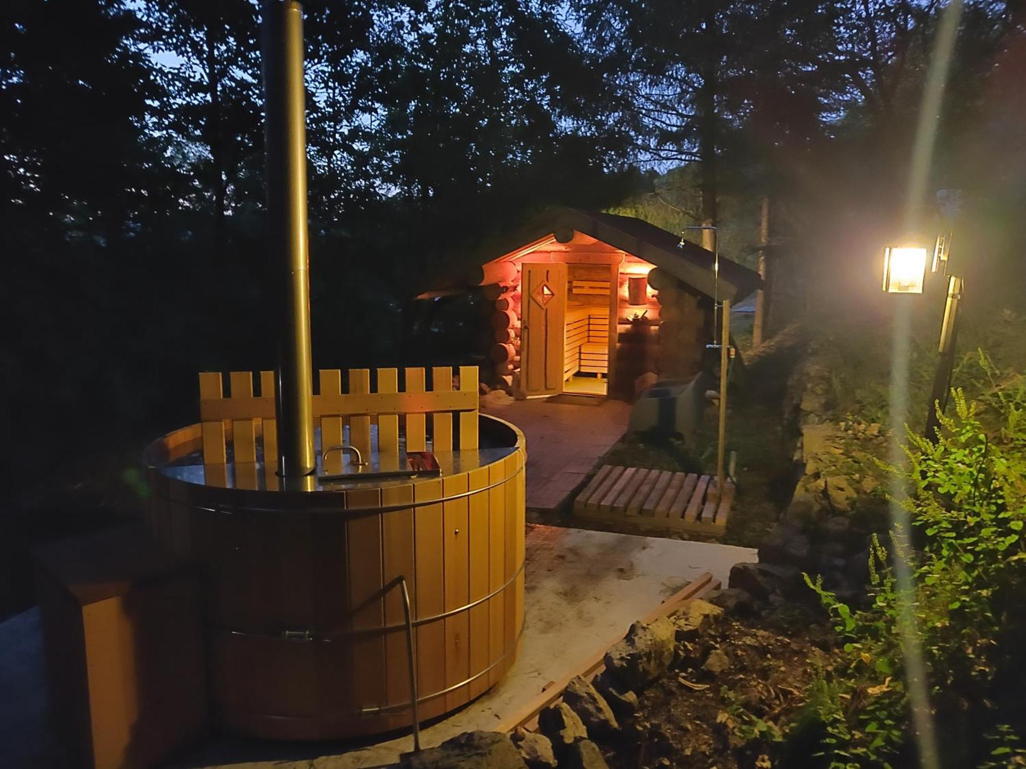 Les Grangeonnes, Gites Nature, Piscine, Bain Nordique, Sauna Pour Accueil Familiale Ou De Groupe Saint-Basile Exterior foto